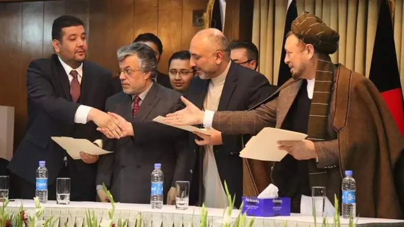 «ائتلاف همصدایی» متشکل از چهره های ناهمگون فروپاشید