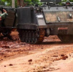 کمبودیا پر تایلنډ د «بې‌رحمانه هوايي او توپچي بریدونو» تور ولګاوه