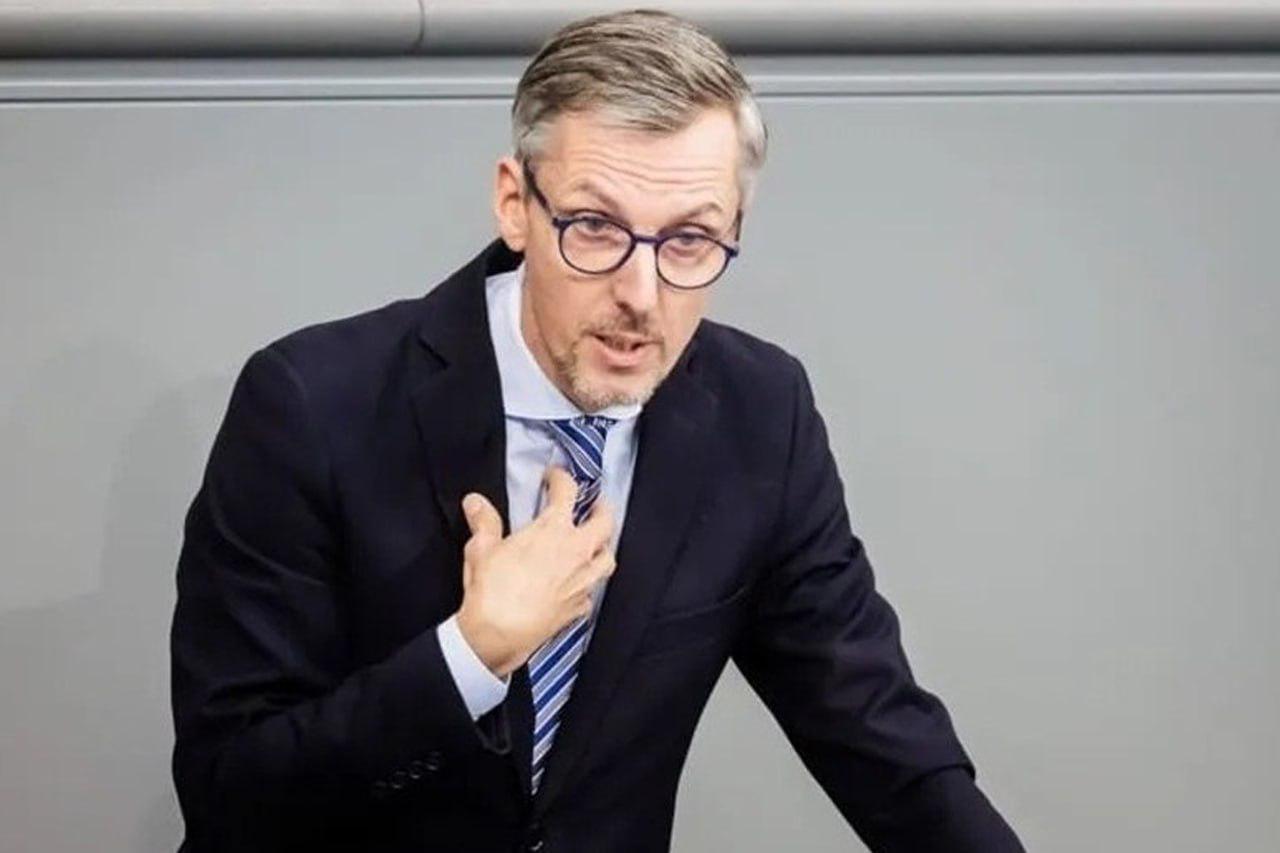 برلین آلمان: د افغان پناه جویانو انتقال کې ځنډ د آلمان په نړیوال اعتبار باندې منفي اغېزه کوي