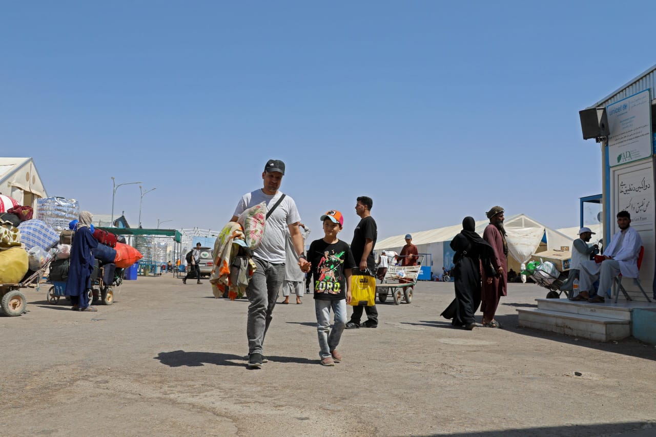 کابل __ د کډوالو نړيوال سازمان د راستنېدونکو افغانانو ستاينه وکړه؛ هيله او ننګونې څنګ په څنګ