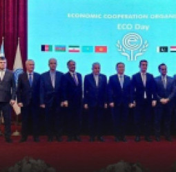 د افغانستان سفیر د ایران په دولتي مراسمو کې پرله‌ پسې ګډون؛ د تهران او کابل د اړیکو د بدلون نښې