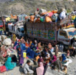 د طالبانو تر کنټرول لاندې رسنۍ: په یوه ورځ کې ۷۴۵ کډوالې کورنۍ افغانستان ته ستنې شوې