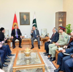 پاکستان او قرغیزستان په ګډ ټینګار: طالبان دې د ترهګرو ډلو پر ضد عملي اقدام وکړي