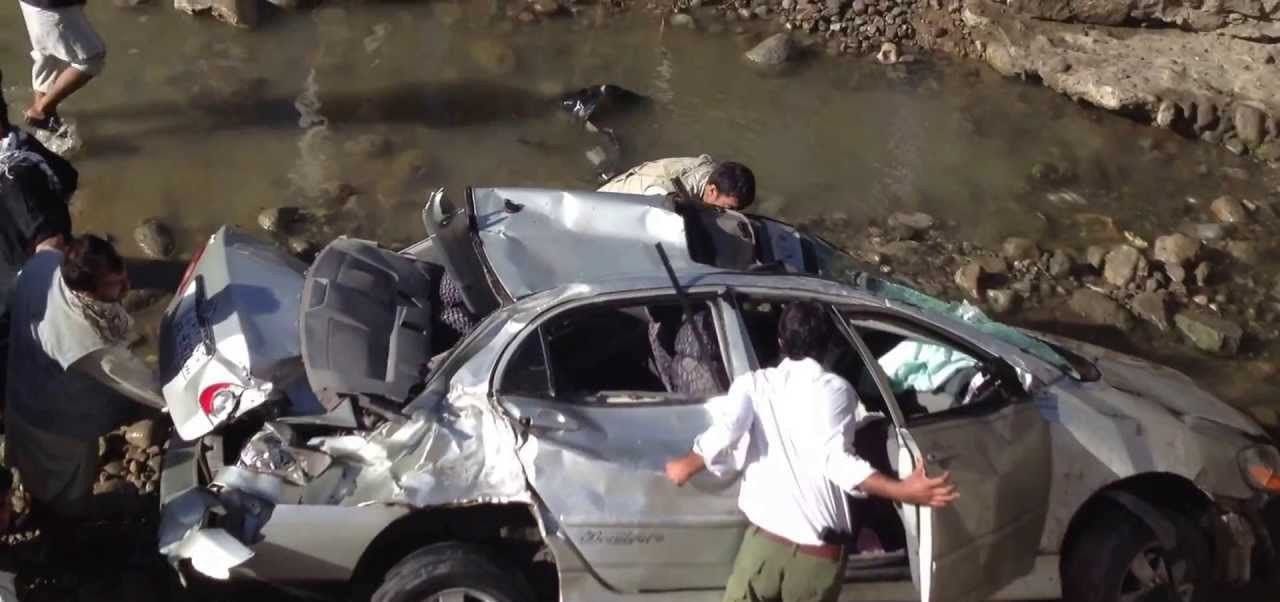 په درېیو ولایتونو کې د ترافیکي پېښو اندېښمنوونکې زیاتوالی؛ ۱۴۳ کسان مړه او لسګونه نور ټپیان