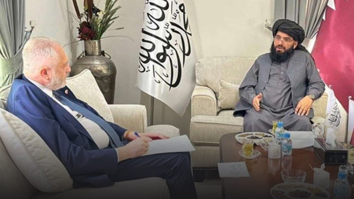 په دوحه کې د طالبانو د سفیر او د پولنډ د ځانګړي استازي لیدنه
