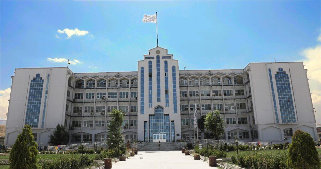 د افغانستان وضعیت؛ وزارتونه که دوکانونه؟