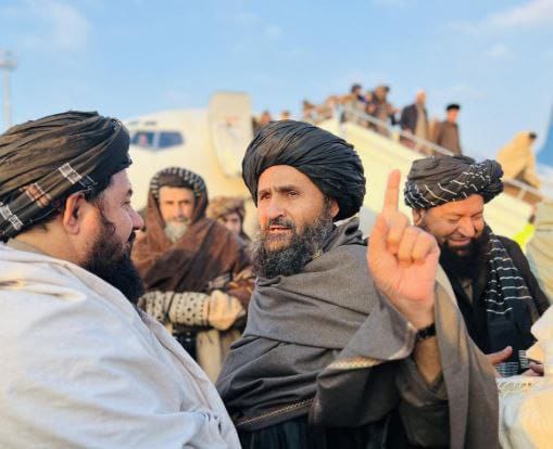 د طالبانو د حکومت اقتصادي مرستیال رئيس‌الوزرا، ملا عبدالغني ملا برادر د سمنګان زلزله‌ځپلو سره د خواخوږۍ او مرستو ژمنه وکړه