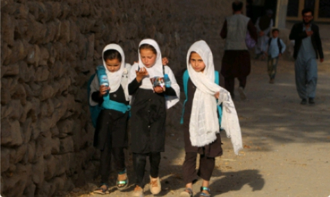 بریتانیا د ماشوم نړیوالې ورځې په مناسبت: افغان ماشومان د امن، زده‌کړو او روښانه راتلونکي مستحق دي