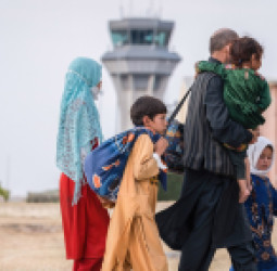 کابل – د ملګرو ملتونو لوړپوړي چارواکي: ایران او پاکستان افغان کډوال هغو ځایونو ته استوي چې د بشري حقوقو نقض پکې پراخ دی