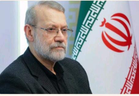 علي لارېجاني په پاکستان کې: «امریکا هڅه کوي ځان د هر نړیوال بدلون محور وښيي، چې دا یوازې ځان‌فریبي ده