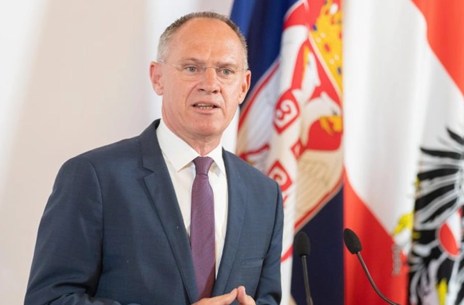 اتریش: اروپا دې د افغان او سوریایي پناه‌کوونکو د پراخو شړلو لپاره واحد او سخت دریځ خپل کړي