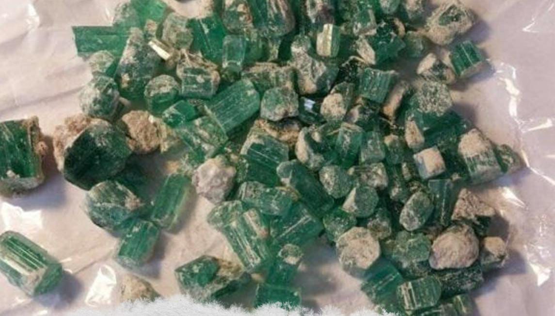 د پنجشېر له کانونو څخه د زرګونو قیراته زمردو پلور؛ د طالبانو د عوایدو نوې سرچینه