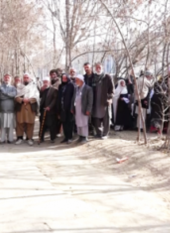 شکایت متقاعدان از کندی پرداخت حقوق شان در آستانۀ زمستان