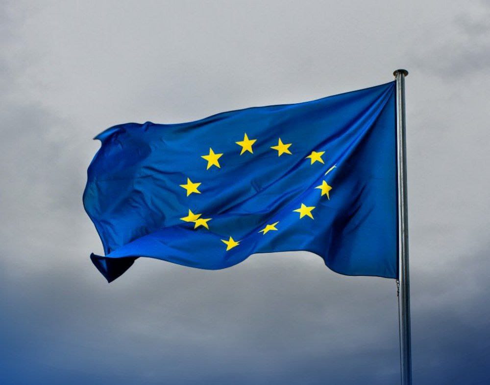 د اروپايي اتحادیې پیغام د نړېوال د علم په ورځ؛ “په افغانستان کې زده‌کړې د سولې، پرمختګ او روښانه راتلونکې بنسټ دی