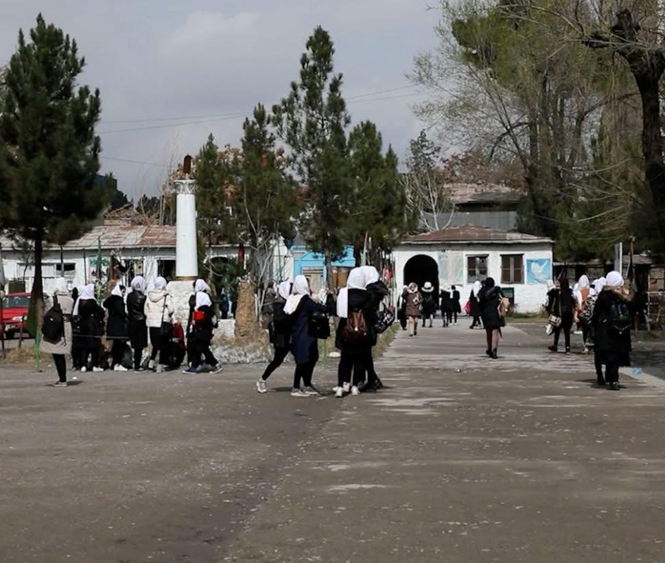 په هېواد کې د کلنۍ ازموینو پیل؛ خو د نجونو د راتلونکې په اړه ژور اندېښنې لا هم پر خپل ځای دي