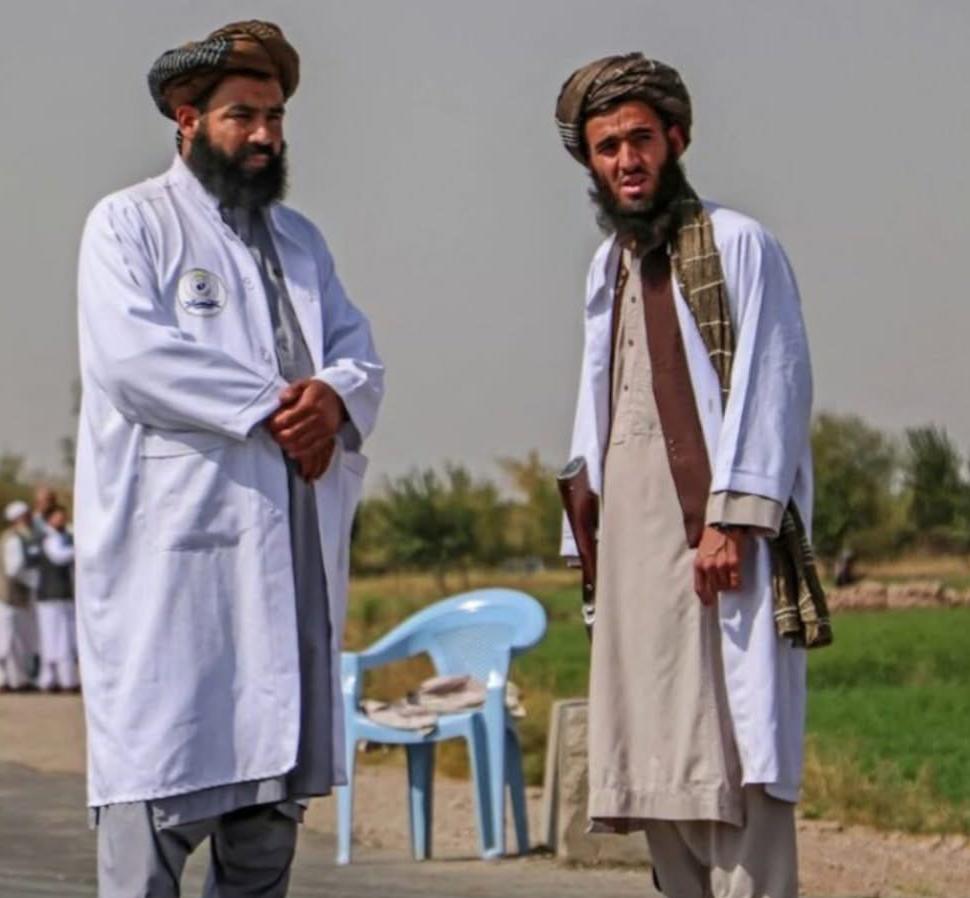 جوزجان کې د طالب چارواکو نوې هدایت؛ حکومتي کارکوونکي د «لنګي» پر اغوستو مکلف شول