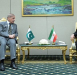 د سولې نوی باب: پاکستان د امریکا او ایران ترمنځ د کړکېچ د ختمولو لپاره تاریخي ګام اخلي