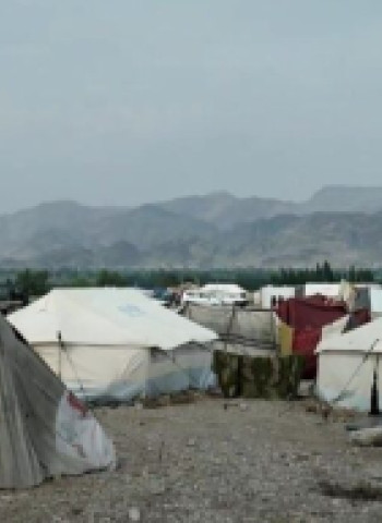 د ناروې د کډوالو شورا خبرداری: د پولې په سیمو کې زرګونه بې‌ځایه شوې کورنۍ له سخت بشري بحران سره مخ دي