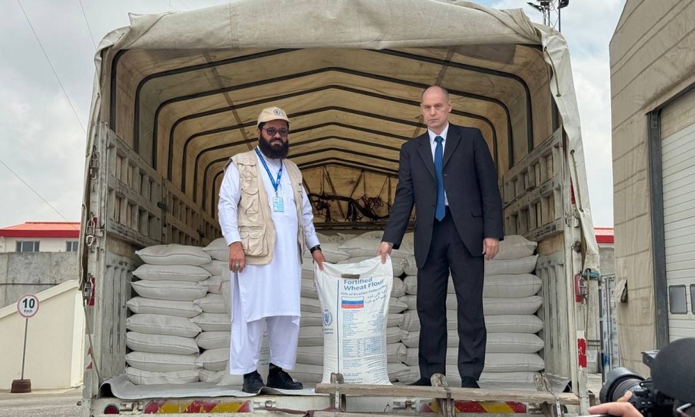 روسیې افغانستان ته د غني شويو غنمو اوړو لومړنۍ جوپه وسپارله