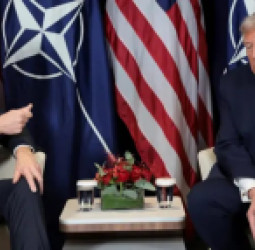 واشنګټن — د متحدینو تر سیوري لاندې درز — ټرمپ ناټو “پر وخت نه حاضرېدونکی ځواک” وباله