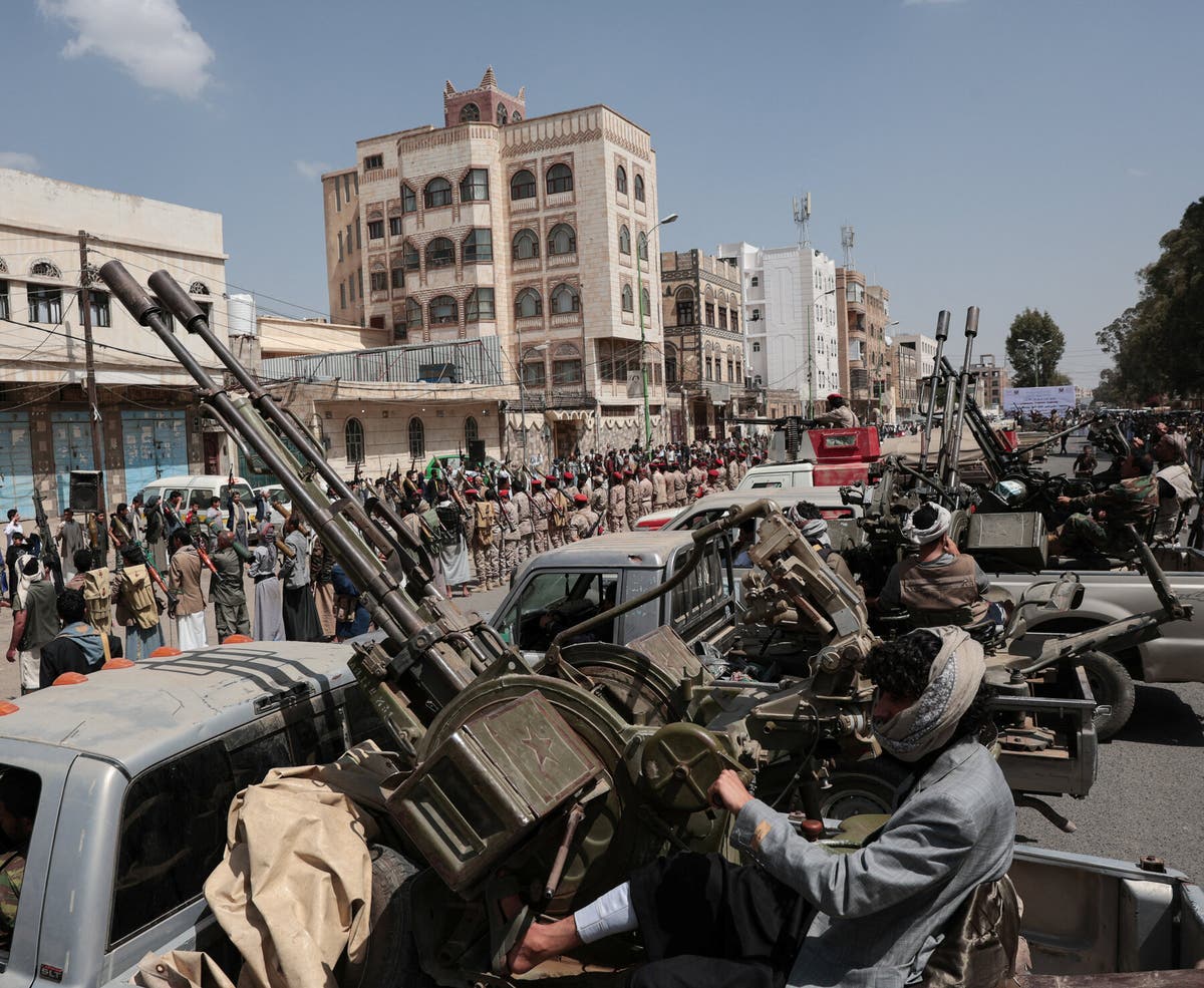 صنعا — د ځنډ وروسته ګډون؛ د حوثي غورځنګ د جګړې ډګر ته محتاط ننوتل