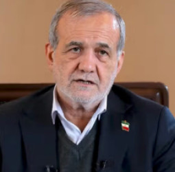 پزشکیان: له نوي رهبر مجتبی خامنه‌یي سره اړیکه نیول خورا ستونزمن دي
