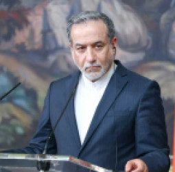 د ایران د بهرنیو چارو وزیر: یوازې اوربند نه منو، جګړه باید په بشپړه توګه پای ته ورسېږي