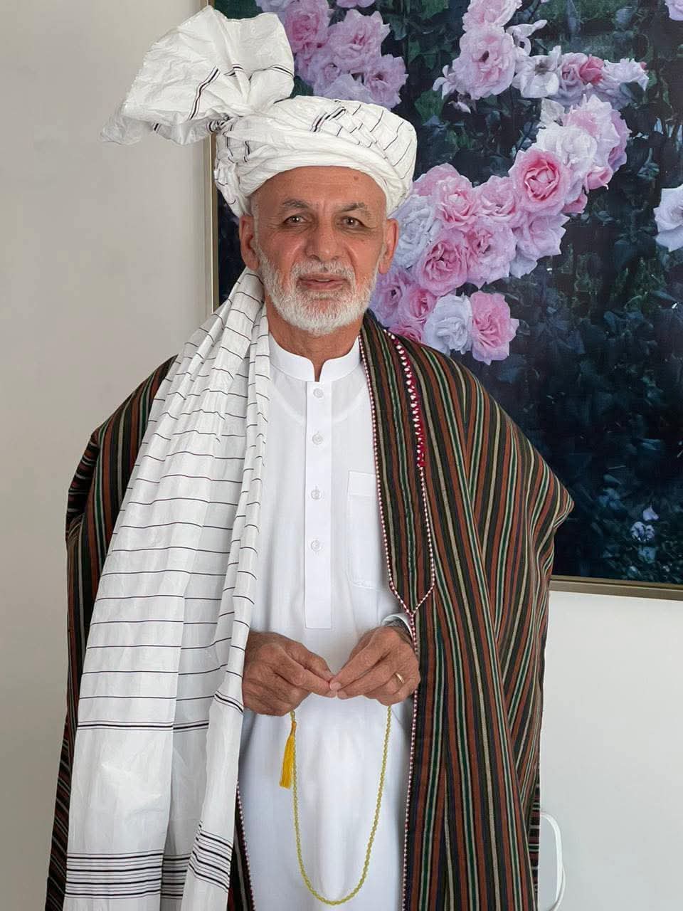 طالبان: اشرف غني کولی شي افغانستان ته راستون شي