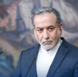 عباس عراقچي :  د سپاه پاسداران د ترهګرې ډلې د نومولو په اړه د بریتانیا پرېکړه وغندله