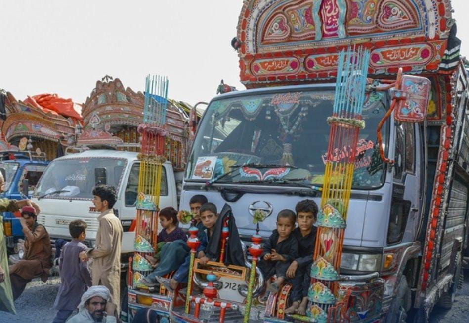 د بېرته راستنېدونکو کډوالو لپاره د وېشل شویو ځمکو شمېر له ۶۵ زرو واوښت