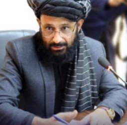 شرعي اضطرار که قصدي کمښت؟ د ښځينه ډاکترانو د بندیز او د نارینه ډاکتر د “محرم” بللو تر منځ تناقض