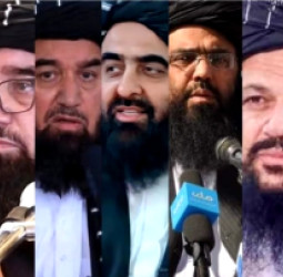 د اکوړه خټک تر سیوري لاندې واک؛ طالبان، جعلي دیني القاب او د حساب ورکولو تېښته