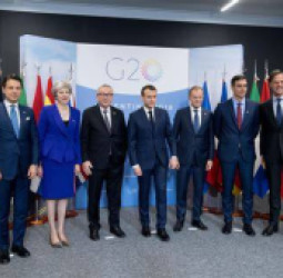 اروپا ستر امنیتي پلان بیا ډیزاین کوي — د دفاع لپاره ۸۰۰ میلیارد یورو بودیجه ټاکل شوې