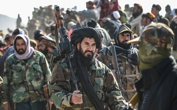 په دوحه کې د امریکا سفارت له خپلو اتباعو وغوښتل چې د طالبانو او پاکستان د نښتو له زیاتېدو وروسته افغانستان پرېږدي