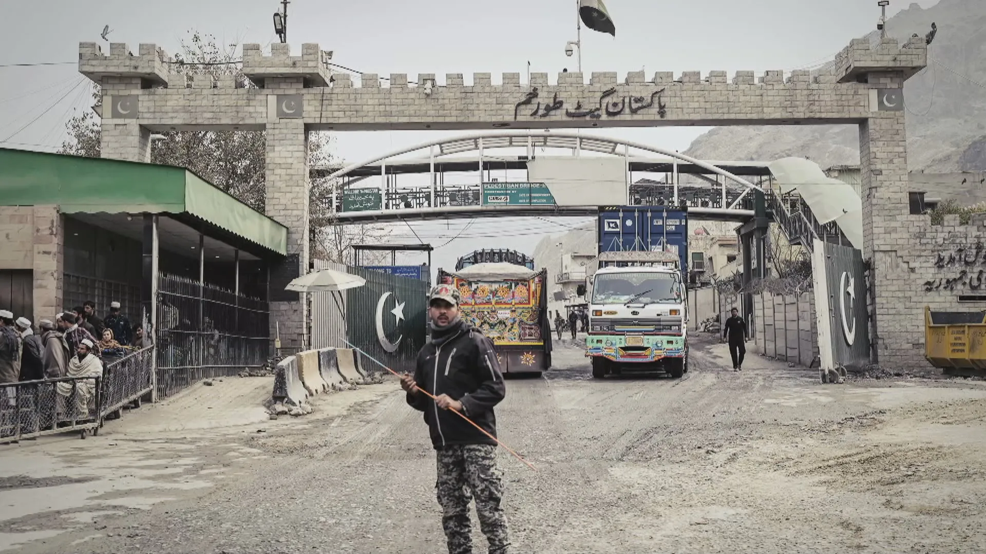 کابل — د افغانستان او پاکستان ترمنځ سوداګري په دوو کلونو کې ۴۰ سلنه کمه شوې