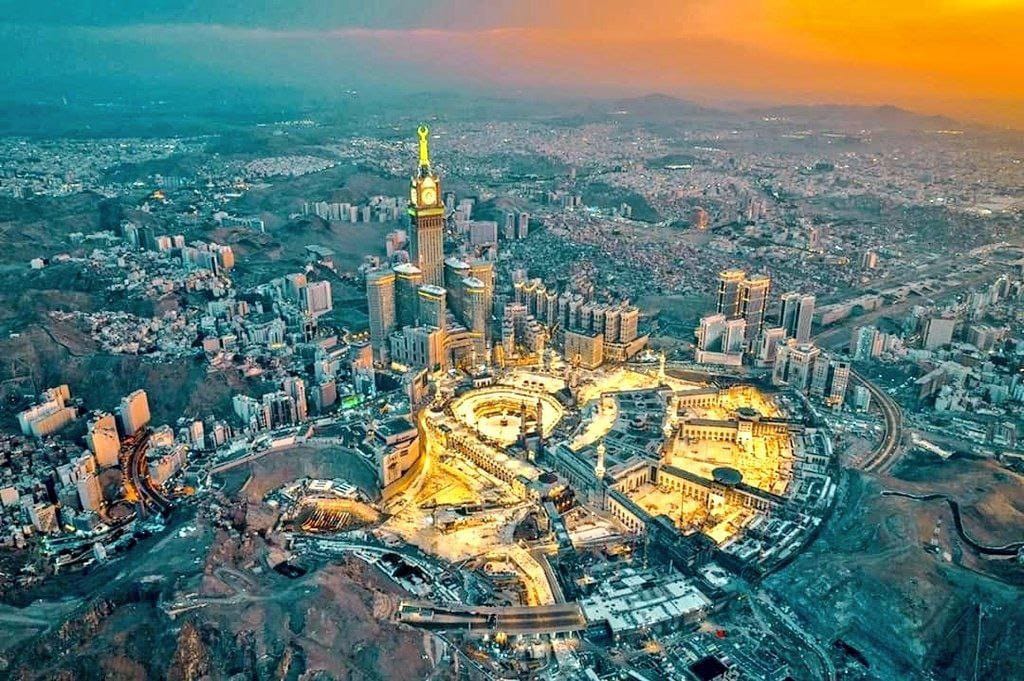 کابل – د طالبانو د حکومت د ارشاد، حج او اوقاف وزارت اعلان کړی چې د افغان حاجیانو لپاره د حج خدماتي قراردادونه بشپړ شول