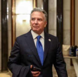 استیو  ویتکاف: د اوکراین په اړه د توافق خبرې په وروستۍ مرحله کې دي – د نړیوالې سولې لپاره پرمختګ