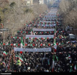 د اسلامي انقلاب او حکومت په ملاتړ د ایران د ولس پراخ حضور؛ د تاوتریخوالو او د هغوی د بهرنیو ملاتړو سخت غندنه