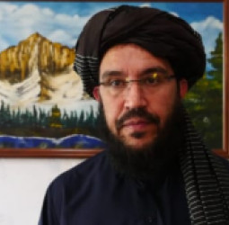 سفیر: له پاکستانه د افغانانو د باعزته ستنېدو لپاره هڅې روانې دي