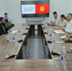 افغانستان او قرغیزستان :  د ستراتیژیکو څېړنو او اقتصادي همکاریو پر پراختیا خبرې وکړې