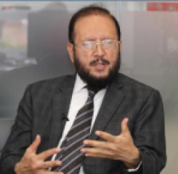 دکتر فضل‌الهادی وزین: بازداشت زنان باحجاب در هرات به دلیل نپوشیدن چادری باید متوقف شود