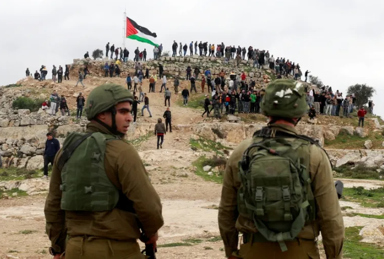 نقض تازه آتش‌بس در غزه؛  چهار فلسطینی در حمله هوایی اسرائیل کشته شدند