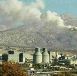 مقام‌های ایران:   امریکا و اسرائیل بر تأسیسات اتمی این کشور در ولایت یزد حمله کرده‌اند