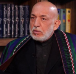 حامد کرزی: د “امن هوکړې” تر شا د ډیورند کرښې د رسمیت هڅه روانه ده