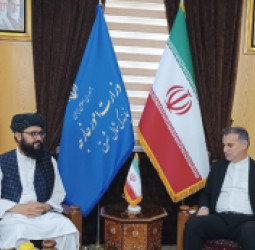د کابل – تهران اړیکو ته نوی خوځښت؛ په مشهد کې د اقتصادي همکارۍ پر پیاوړتیا ټینګار