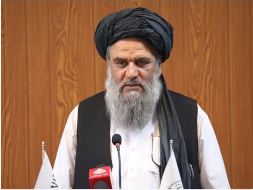 د طالبانو مشران په زرینو موټرو او لوکسو ماڼیو کې ژوند کوي، خو خلکو ته وایي چې اقتصاد او رزق ثانوي مسایل دي