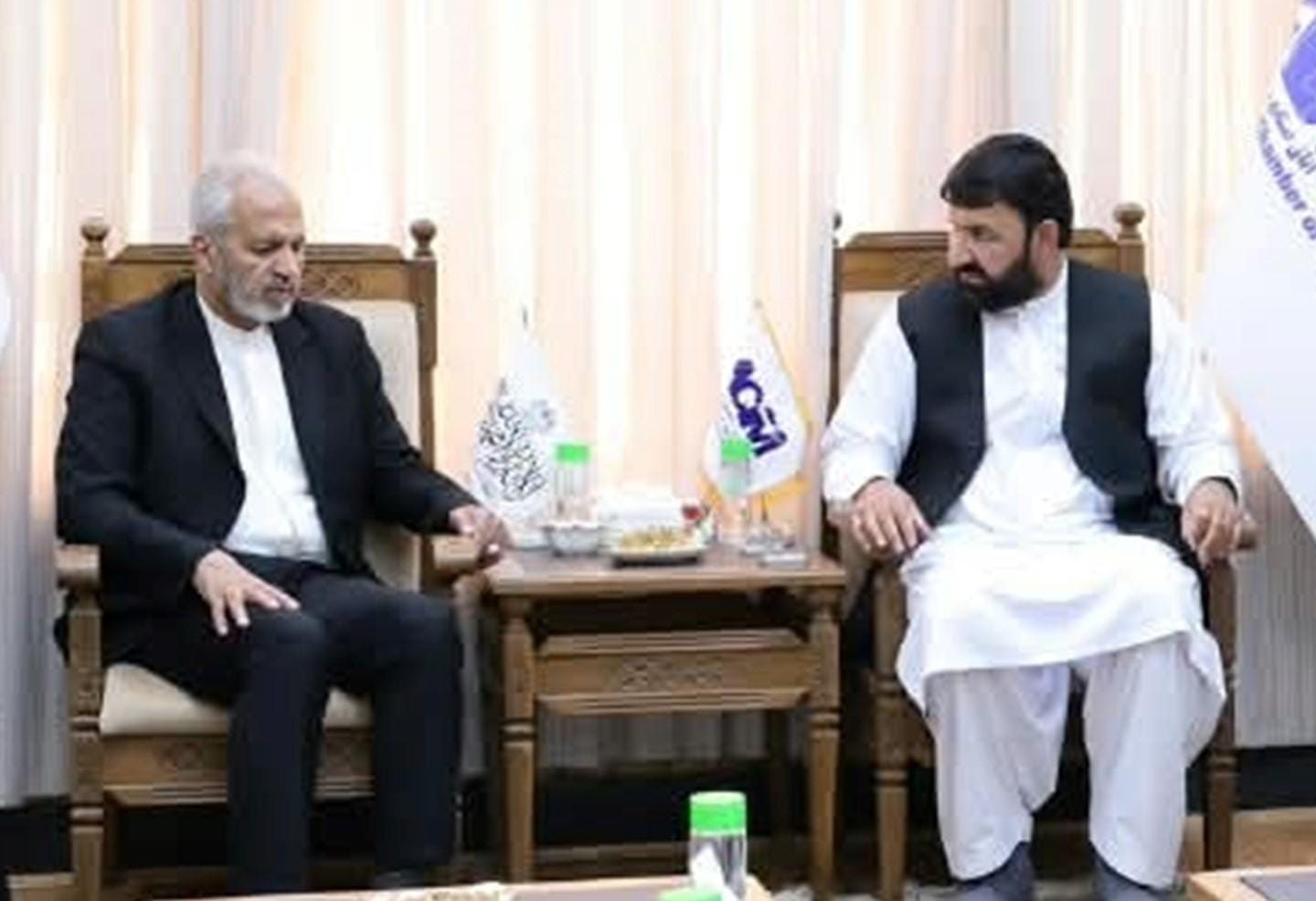 کابل / تهران : ایران او افغانستان د اقتصادي همکاریو او ګډې پانګونې پر پراختیا خبرې کړې دي
