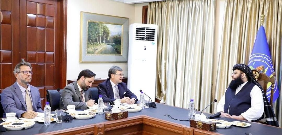 افغان کډوال : اروپايي ټولنې له راستنېدونکو افغانانو سره د مرستو د دوام ډاډ ورکړ