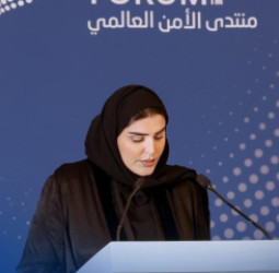قطر: په افغانستان او نورو کړکېچ ځپلو هېوادونو کې بشري مرستې کوو