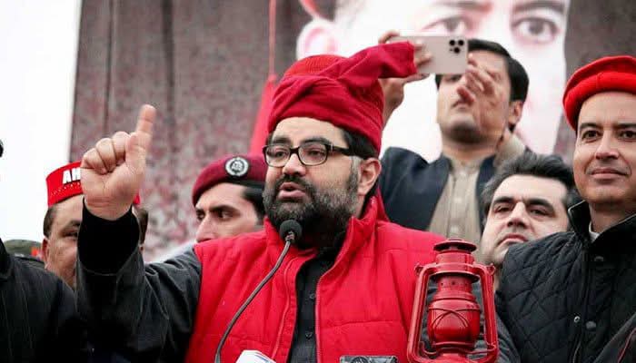ایمل ولي خان: د خیبر پښتونخوا د بېړني حالت مخالف یوو، خو پړه یې د عمران خان پر ګوند ده